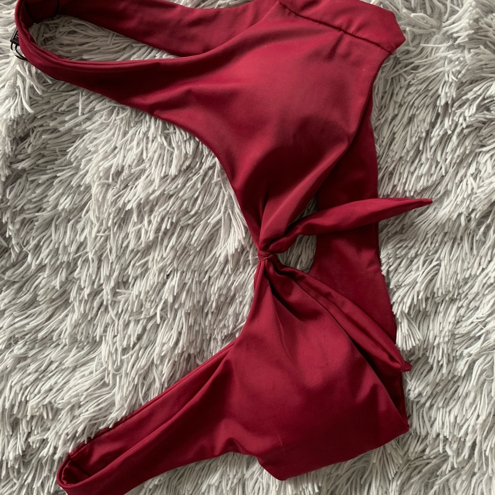 maroon bathing suit